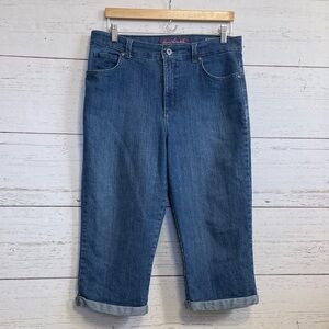 Gloria Vanderbilt Amanda Stretch Denim Cuffed Capri Jeans, size 12